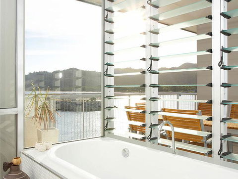 Grand Mercure Apartments Magnetic Island - Lightning Ridge Tourism 1