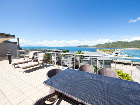 Grand Mercure Apartments Magnetic Island - Lightning Ridge Tourism 11