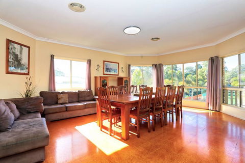 Waterfront At White Patch - Lightning Ridge Tourism 27