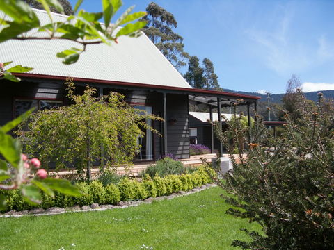 Parnella Adventure Bay, Bruny Island - Lightning Ridge Tourism 14