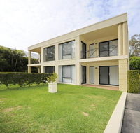 'Bagnall Views' 2/161 Government Rd - Stylish  modern duplex across the road to the waters edge - Lightning Ridge Tourism