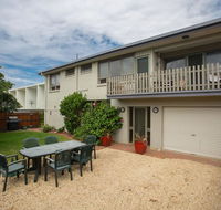 'Banksia 7' Marine Parade - Lightning Ridge Tourism