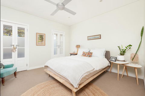 'Darling Lily' - Your Townhouse Hideaway - Lightning Ridge Tourism 0