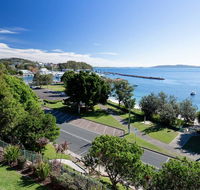 1 'Kiah' 53 Victoria Parade - stunning views wifi aircon just across the road to the water - Lightning Ridge Tourism