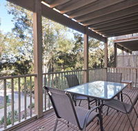 1 bedroom Executive Villa located within Cypress Lakes - Lightning Ridge Tourism