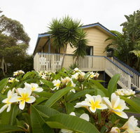 11 Coast at Boomerang Beach - Lightning Ridge Tourism