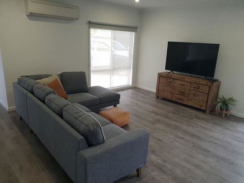 123 Wilson - Arapiles - Lightning Ridge Tourism 0