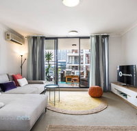 2 Bedroom 2 Bathroom Apt with Balcony and Parking - Lightning Ridge Tourism