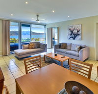 2 Bedroom Poinciana Lodge - Lightning Ridge Tourism