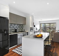 2 Bedroom Townhouse - Family  Corporate Bookings Only - Lightning Ridge Tourism