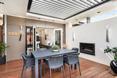 Cute As A Button - Picket Fence 3 Bed Stylish Home - Lightning Ridge Tourism 0