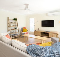 3 Bedroom Apartment Minutes from Main Beach - Lightning Ridge Tourism