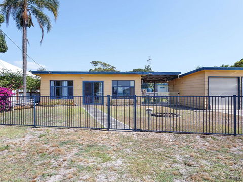 3 Curlew Avenue - Lightning Ridge Tourism 2