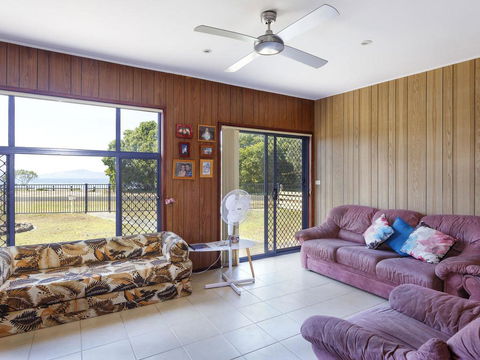 3 Curlew Avenue - Lightning Ridge Tourism 3
