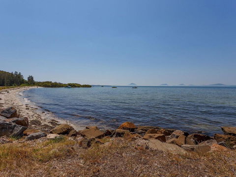 3 Curlew Avenue - Lightning Ridge Tourism 1