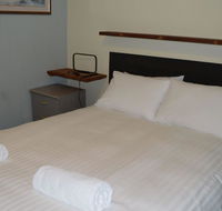 3 Lakeview Plaza - Lightning Ridge Tourism