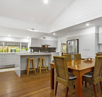 3 Macleay St Narrawallee - Lightning Ridge Tourism