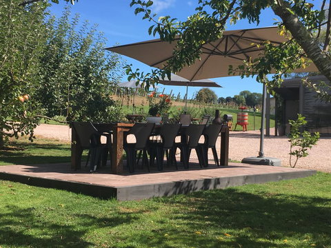 3 Willows Vineyard Cottage - Lightning Ridge Tourism 1