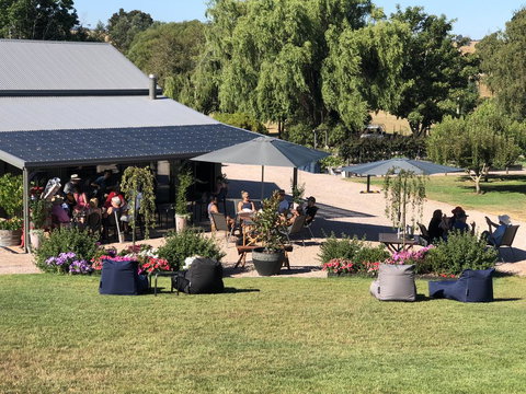 3 Willows Vineyard Cottage - Lightning Ridge Tourism 2