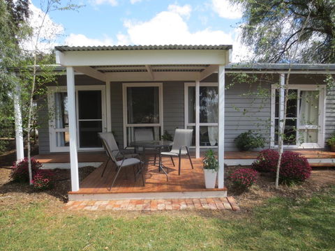 3107 Estate - Lightning Ridge Tourism 3