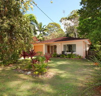 35 Santa Monica Avenue Coolum Beach Pet Friendly Linen Included - Lightning Ridge Tourism