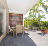 356 ' Oaks Pacific Blue' 265 Sandy Point Rd - Air conditioned direct pool access and suited for disability - Lightning Ridge Tourism