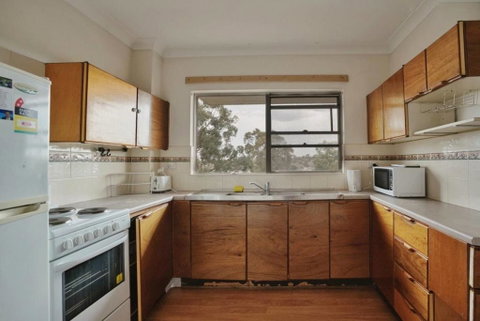 3BR Quiet & Convenient Area Of Parramatta UWS - Lightning Ridge Tourism 1
