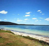 5 'Harbourside' 3-7 Soldiers Point Road - ground floor waterfront unit - Lightning Ridge Tourism