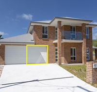 5 Bent Street - huge house with Foxtel  Aircon - Lightning Ridge Tourism