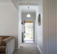 88 Morrisset - Lightning Ridge Tourism