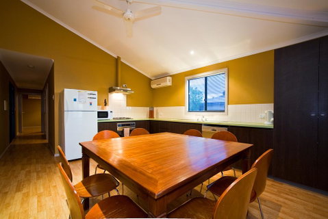 9 Skipjack Circle - Lovely Pet-Friendly Holiday Home With A Breezeway - Lightning Ridge Tourism 3