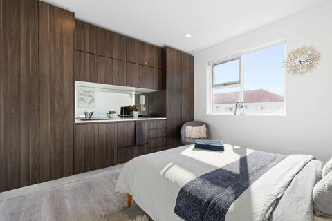 A Bright & Comfy Beach Studio, 5min Walk To Bondi Beach - Lightning Ridge Tourism 1