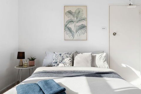 A Bright & Comfy Beach Studio, 5min Walk To Bondi Beach - Lightning Ridge Tourism 3