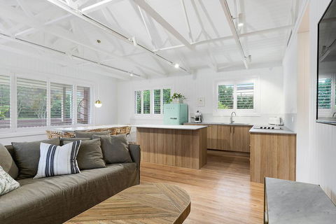 A PERFECT STAY - Sunset Beach - Lightning Ridge Tourism 1