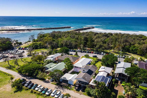 A PERFECT STAY - Sunset Beach - Lightning Ridge Tourism 0