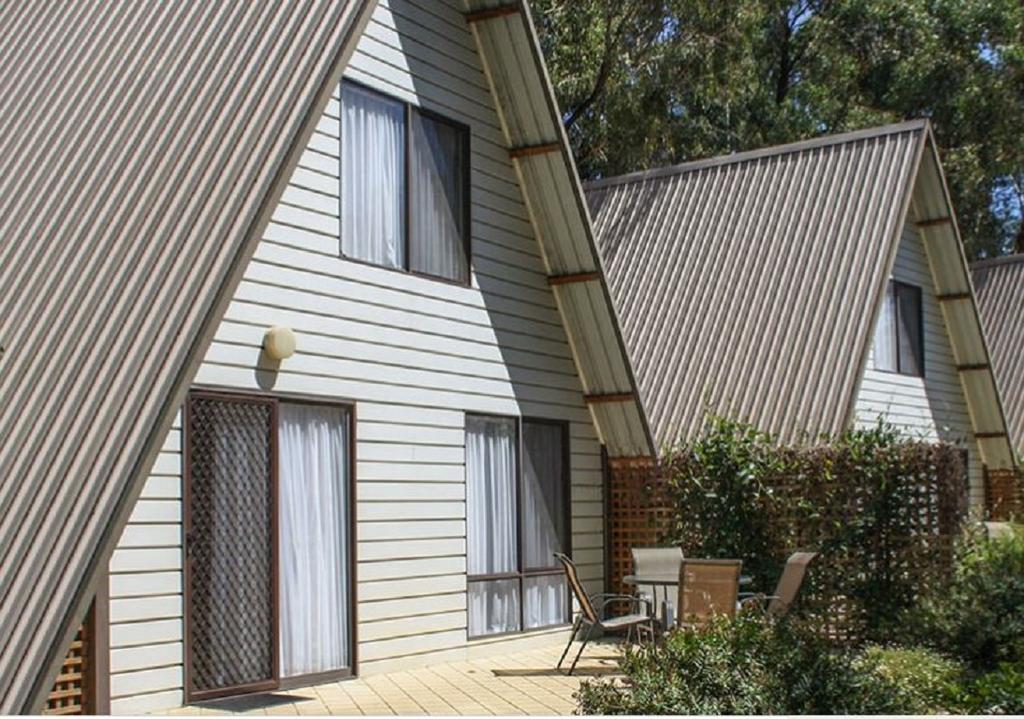 Golden Gully VIC Lightning Ridge Tourism
