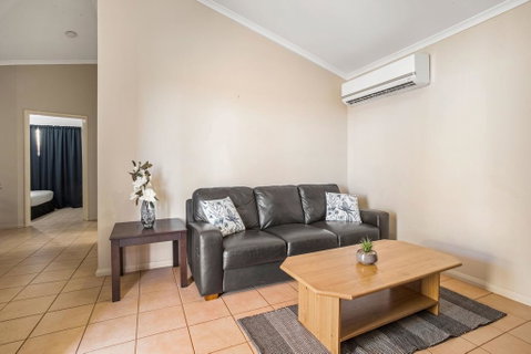 AAOK Karratha Caravan Park - Lightning Ridge Tourism 3