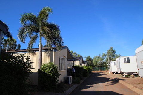 AAOK Karratha Caravan Park - Lightning Ridge Tourism 0