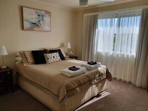 Abalone Guest Accommodation - Lightning Ridge Tourism 2