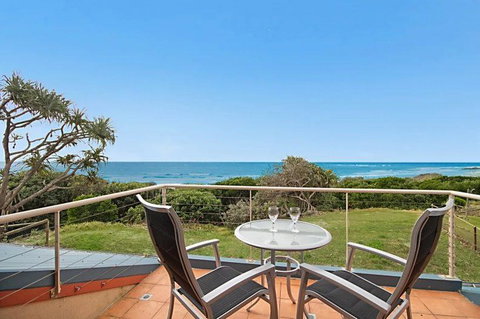 Absolute Beachfront At Hastings - Lightning Ridge Tourism 0