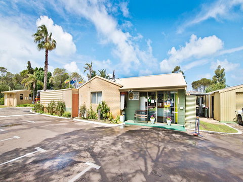 Acclaim Pine Grove Holiday Park - Lightning Ridge Tourism 2