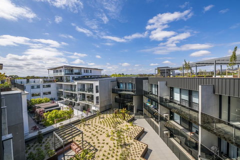 Accommodate Canberra - Northshore - Lightning Ridge Tourism 0