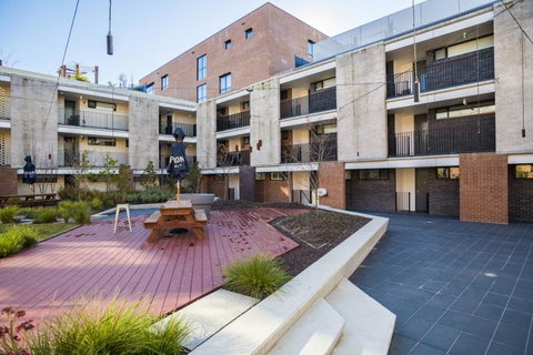 Accommodate Canberra - The Prince - Lightning Ridge Tourism 2