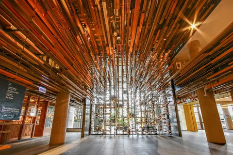 Accommodate Canberra- Nishi - Lightning Ridge Tourism 0