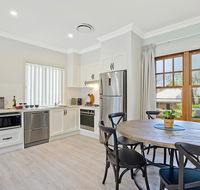 Accommodation Hunter - Adams Street Maitland - Lightning Ridge Tourism