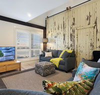 Accommodation Hunter - James Street Morpeth - Lightning Ridge Tourism