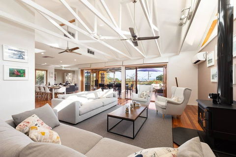 Acqua Vista - Water View, Fireplace, Walk To Beach - Lightning Ridge Tourism 0