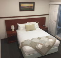 Across Country Motel and Serviced Apartments - Lightning Ridge Tourism