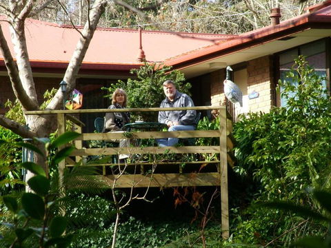 Adelaide Hills B&B Accommodation - Lightning Ridge Tourism 0