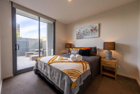Eastside Apartment - Lightning Ridge Tourism 1